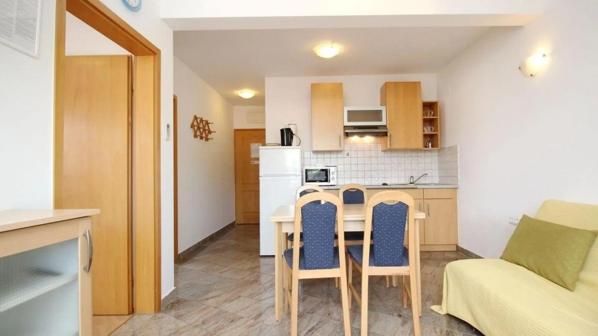 Apartment Wohnung In Baska Mit Eigenem Balkon - B59644 Croatia