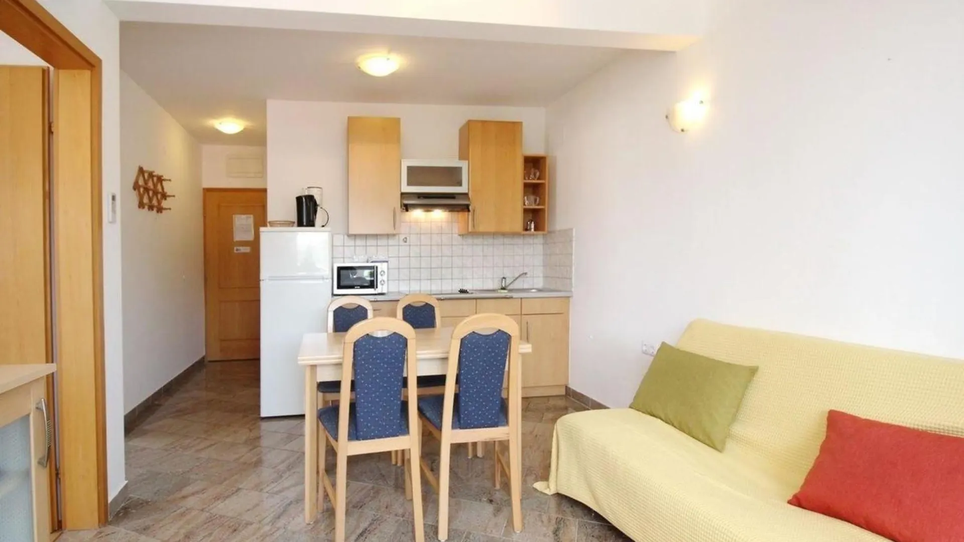 Apartment Wohnung In Baska Mit Eigenem Balkon - B59644