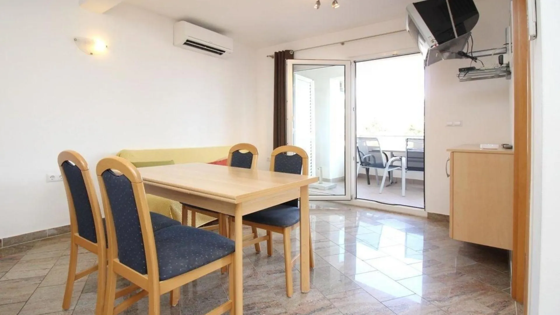 Apartment Wohnung In Baska Mit Eigenem Balkon - B59644 Croatia